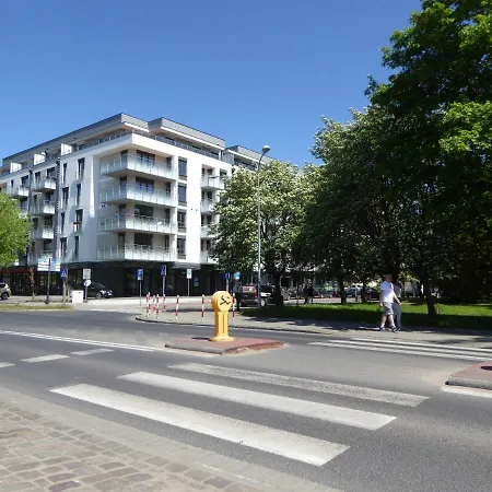 Grand De Luxe Solna *