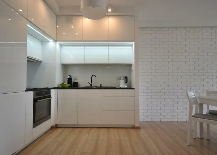 아파트 Grand De Luxe Solna 코워브제크