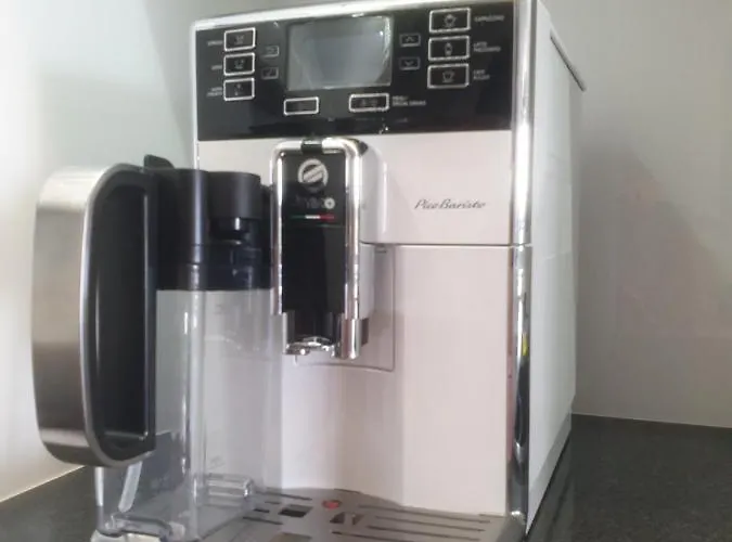 Grand De Luxe Solna 公寓 *